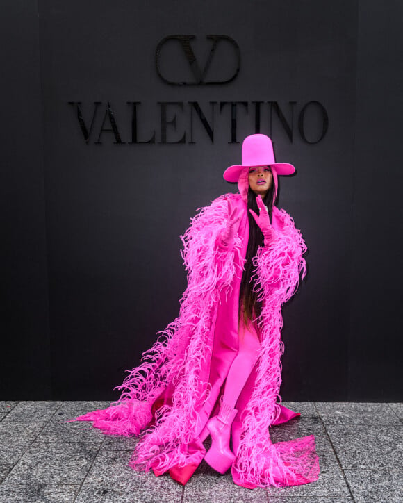 Erykah Badu - Arrivées au défilé Valentino Collection Femme Prêt-à-porter Printemps/Eté 2023 lors de la Fashion Week de Paris (PFW), France, le 2 octobre 2022.