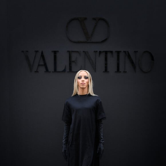 Bilal Hassani - Arrivées au défilé Valentino Collection Femme Prêt-à-porter Printemps/Eté 2023 lors de la Fashion Week de Paris (PFW), France, le 2 octobre 2022.