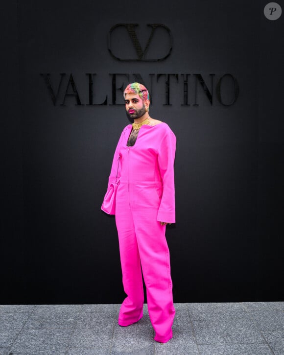 Alok - Arrivées au défilé Valentino Collection Femme Prêt-à-porter Printemps/Eté 2023 lors de la Fashion Week de Paris (PFW), France, le 2 octobre 2022.
