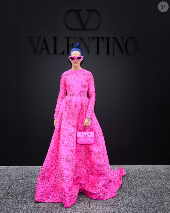 Sita Abellan - Arrivées au défilé Valentino Collection Femme Prêt-à-porter Printemps/Eté 2023 lors de la Fashion Week de Paris (PFW), France, le 2 octobre 2022.