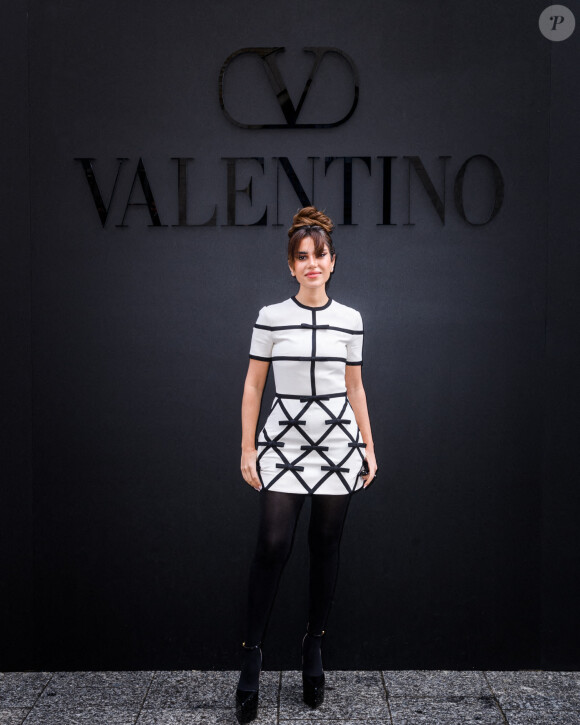 Nojoud Al Rumaihi - Arrivées au défilé Valentino Collection Femme Prêt-à-porter Printemps/Eté 2023 lors de la Fashion Week de Paris (PFW), France, le 2 octobre 2022.