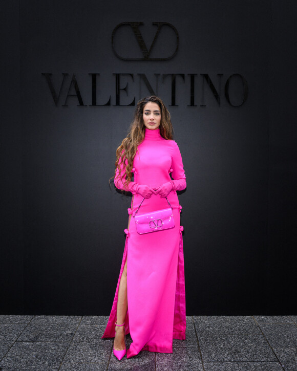 Jessica Kahawaty - Arrivées au défilé Valentino Collection Femme Prêt-à-porter Printemps/Eté 2023 lors de la Fashion Week de Paris (PFW), France, le 2 octobre 2022.