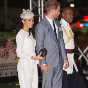 Le prince Harry, duc de Sussex et sa femme Meghan Markle, duchesse de Sussex (enceinte) lors d'une cérémonie aux îles Fidji au Albert Park dans le cadre de leur voyage officiel, le 23 octobre 2018. 