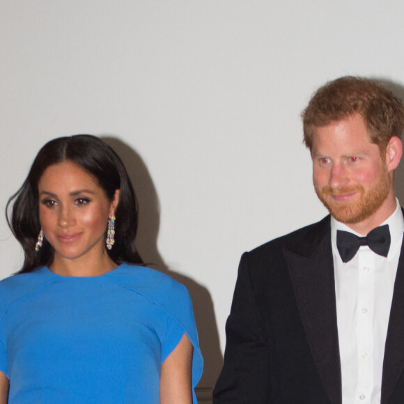 Le prince Harry, duc de Sussex, et Meghan Markle, duchesse de Sussex (enceinte) arrivent au dîner d'Etat donné en leur honneur à Suva, Îles Fidji le 23 octobre 2018. 