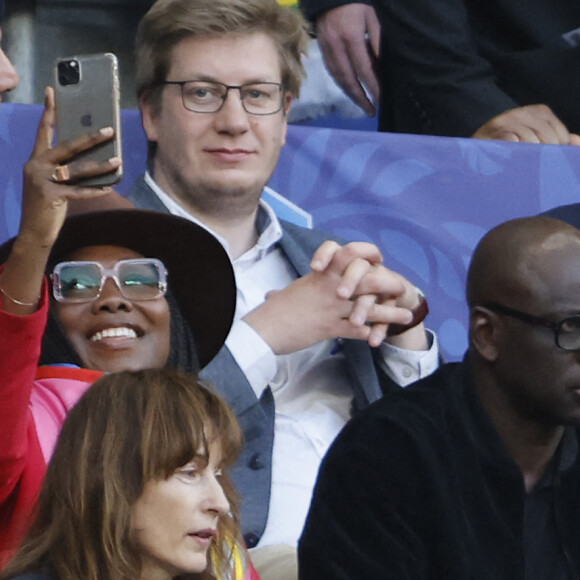 Lilian Thuram et Kareen Guiock lors de la finale de la Coupe de France de football entre le FC Nantes et l'OGC Nice (1-0) au stade de France, Saint-Denis le 7 mai 2022 © Cyril Moreau  People attending the final of the French Football Cup between Nantes and Nice at Stadde de France , Saint-Denis on 07/04/2022
