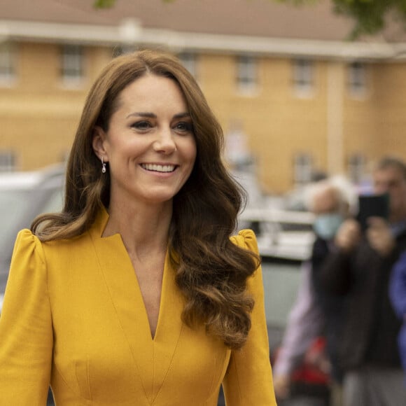 Catherine (Kate) Middleton, princesse de Galles, visite la maternité du Royal Surrey County Hospital à Guildford, le 5 octobre 2022. Sa venue a pour objectif d'en savoir plus sur le soutien holistique qu'il offre aux femmes enceintes et aux nouvelles mères pour s'assurer qu'elles reçoivent les meilleurs soins possibles tout au long et au-delà de leur grossesse. 