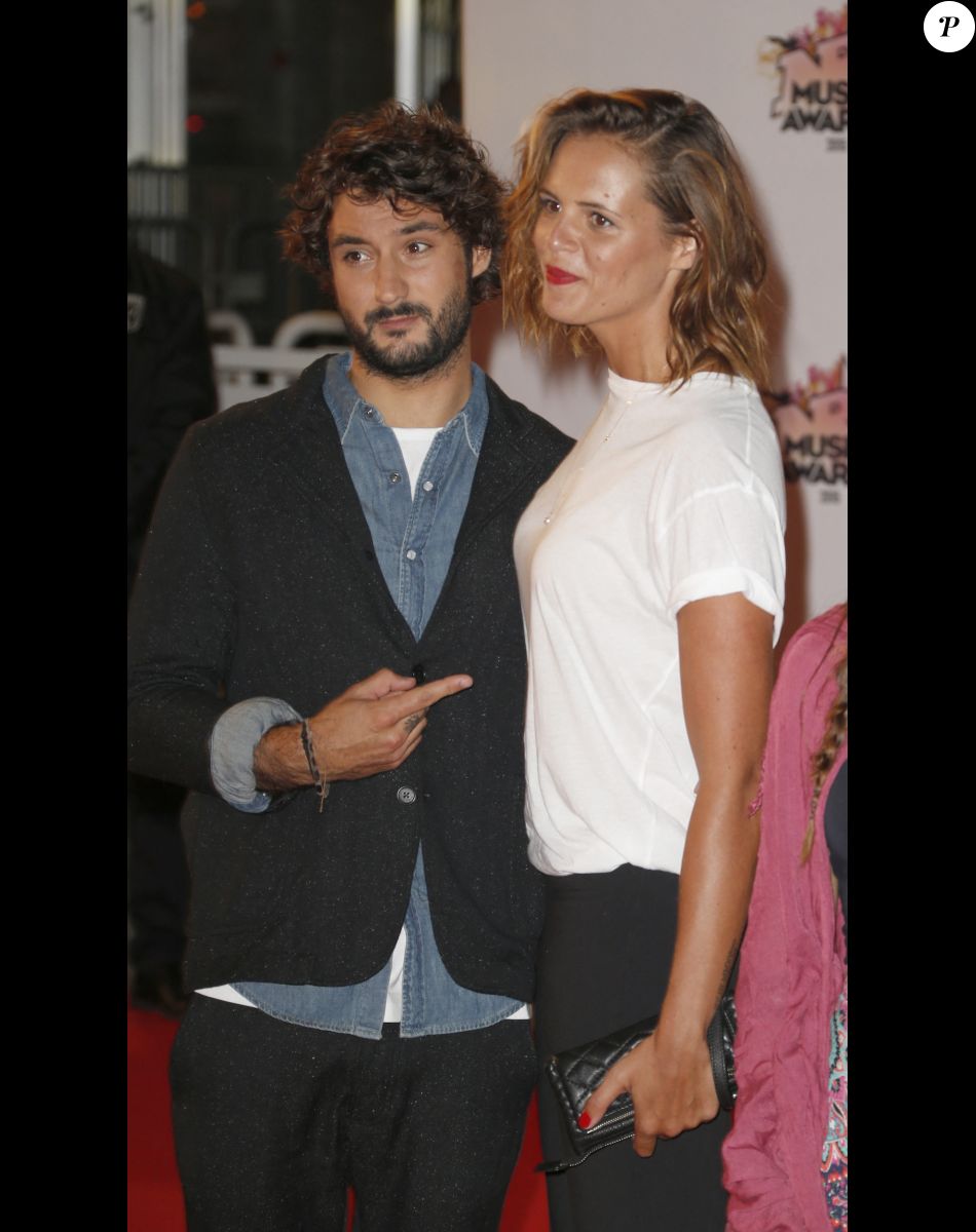 Laure Manaudou et Jérémy Frérot - Arrivées à la 17ème cérémonie des NRJ Music Awards 2015 au Palais des Festivals à Cannes, le 7 novembre 2015. © Christophe Aubert via Bestimage