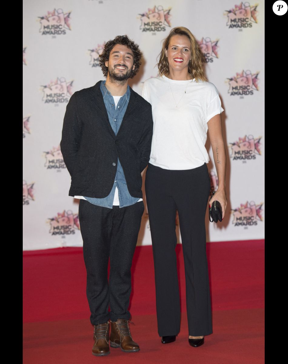 Laure Manaudou et Jérémy Frérot - Arrivées à la 17ème cérémonie des NRJ Music Awards 2015 au Palais des Festivals à Cannes, le 7 novembre 2015.