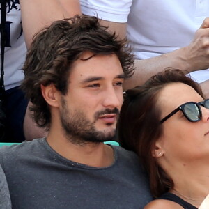 Laure Manaudou et Jérémy Frérot (du groupe Fréro Delavega) - People dans les tribunes lors de la finale des Internationaux de tennis de Roland-Garros à Paris, le 7 juin 2015.