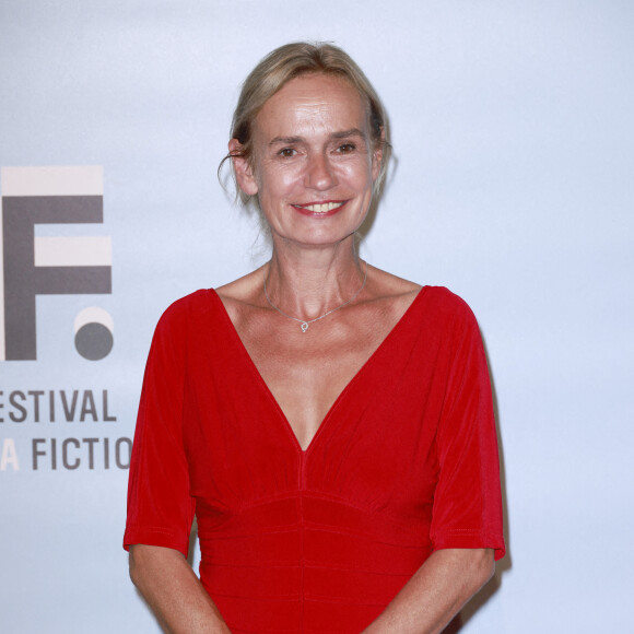 Sandrine Bonnaire au photocall de "Les Combattantes" lors du Festival de la Fiction TV de la Rochelle. © Christophe Aubert via Bestimage 