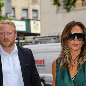 Victoria Beckham rentre à l'hôtel The Mark après son shopping chez Balenciaga à New York City, New York, Etats-Unis, le 13 octobre 2022. 