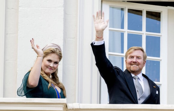 La princesse Catharina-Amalia des Pays-Bas, Le roi Willem-Alexander des Pays-Bas - La famille Royale des Pays-Bas arrive à l'ouverture de la session parlementaire à La Haye, le Prinsjesdag le 20 septembre 2022. 