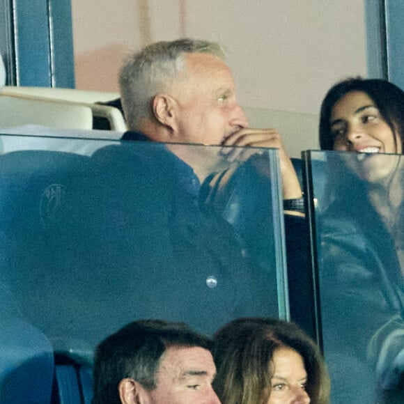 David Ginola et sa compagne Maëva Denat - People au match de Ligue 1 Uber Eats "PSG -OM" au Parc des Princes à Paris le 16 octobre 2022. © Cyril Moreau/Bestimage