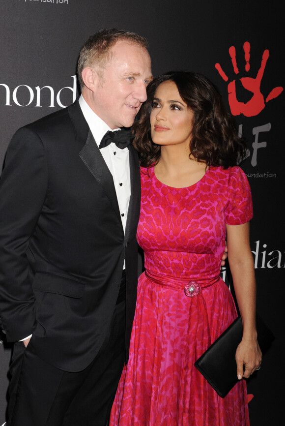 François-Henri Pinault et sa femme Salma Hayek - Soirée du premier "Bal de Diamant" à Beverly Hills. Le 11 décembre 2014.