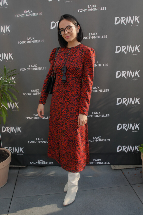 Exclusif - Agathe Auproux - Soirée de lancement de la gamme de boissons "Drink Waters" au restaurant Créatures sur le rooftop des Galeries Lafayette à Paris le 9 mai 2022. © Clovis-Bellak/Bestimage