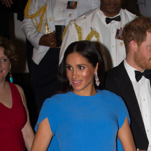 Le prince Harry, duc de Sussex, et Meghan Markle, duchesse de Sussex (enceinte) arrivent au dîner d'Etat donné en leur honneur à Suva, Îles Fidji le 23 octobre 2018. 