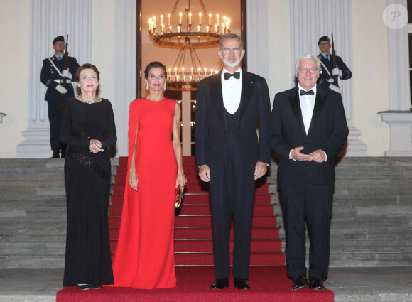 Le roi Felipe VI et la reine Letizia d'Espagne au dîner d'Etat à Berlin lors de leur voyage officiel en Allemagne, le 17 octobre 2022. CASA de SM El Rey - Agence/Bestimage