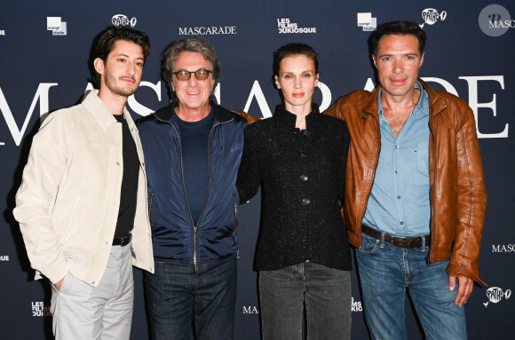 Pierre Niney, François Cluzet, Marine Vacth et Nicolas Bedos - Avant-première du film "Mascarade" au cinéma Pathé Wepler à Paris. Le 20 octobre 2022 © Coadic Guirec / Bestimage