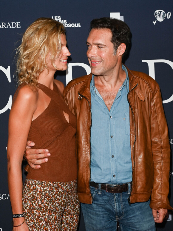 Nicolas Bedos et sa compagne Pauline Desmonts - Avant-première du film "Mascarade" au cinéma Pathé Wepler à Paris. Le 20 octobre 2022. © Coadic Guirec / Bestimage