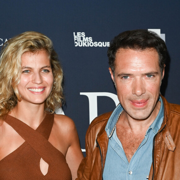 Nicolas Bedos et sa compagne Pauline Desmonts - Avant-première du film "Mascarade" au cinéma Pathé Wepler à Paris. Le 20 octobre 2022 © Coadic Guirec / Bestimage