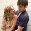 La première scène de baiser entre Robert Pattinson et Emilie de Ravin dans Remember me.