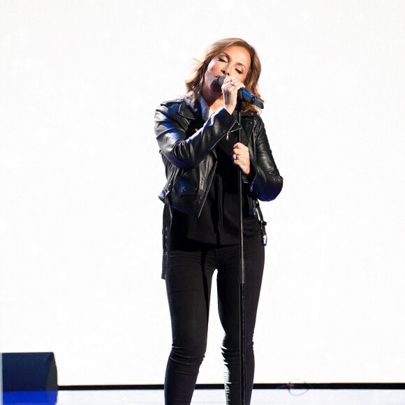 Exclusif - Hélène Segara - Surprises - Enregistrement de l'émission "La boîte à secrets 12", présentée par F.Bollaert et diffusée le 17 décembre sur France 3. Le 5 octobre 2021 © Rubens Hazon / Bestimage