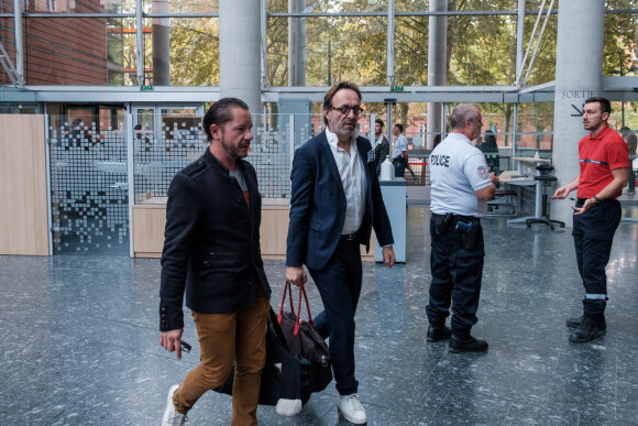 Jean-Baptiste Alary et Alexandre Martin, deux des trois avocats de Cédric Jubillar le 23 septembre 2022 près du tribunal de Toulouse