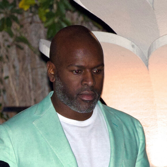 Kim Kardashian, Kris Jenner et son compagnon Corey Gamble quittent la soirée "Tiffany & Co" à Sunset Towers à West Hollywood le 26 octobre 2022. 