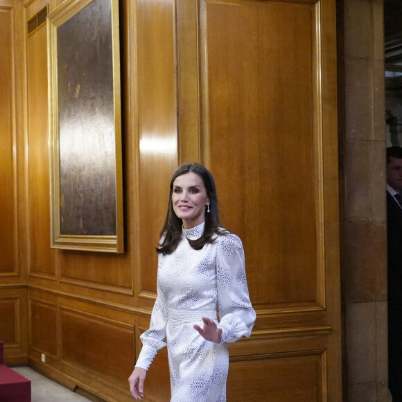 La reine Letizia d'Espagne reçoit les lauréats du 30ème Prix Princesse des Asturies à l'hôtel Reconquista à Oviedo, Espagne, le 28 octobre 2022. 