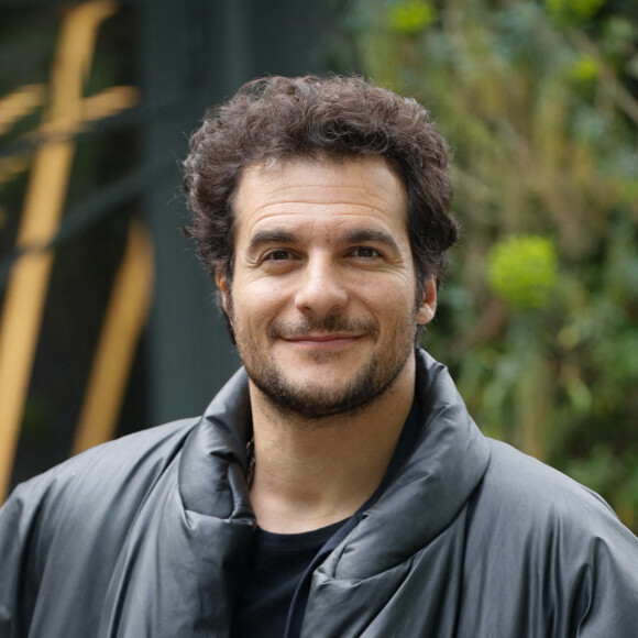 Amir (Amir Haddad) - Arrivées à l'enregistrement de l'émission "Vivement Dimanche" qui sera diffusée le 17 avril 2022 au studio Gabriel à Paris, France, le 30 mars 2022. © Christophe Clovis/Bestimage 