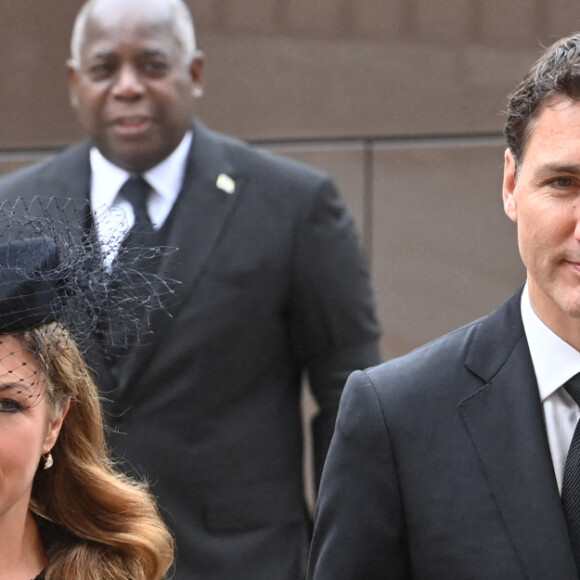 Justin Trudeau et son épouse Sophie Trudeau au service funéraire à l'Abbaye de Westminster pour les funérailles d'Etat de la reine Elizabeth II d'Angleterre le 19 septembre 2022. © Geoff Pugh / PA via Bestimage