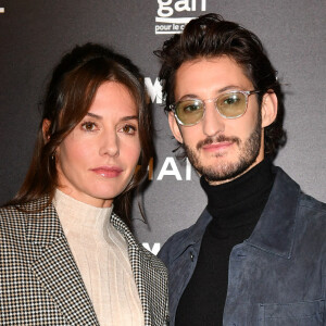 Pierre Niney et sa femme Natasha Andrew - Avant première du film "Amants" lors de la soirée d'ouverture de la rétrospective Nicole Garcia à la cinémathèque française à Paris. © Veeren/Bestimage