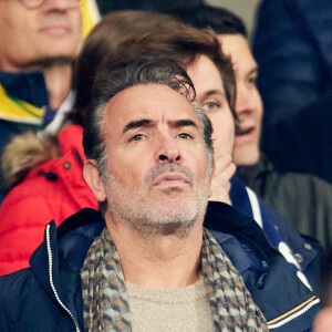 Jean Dujardin - Personnalités dans les tribunes du match de rugby "France vs Australie" au Stade de France à Paris. Le 5 novembre 2022 