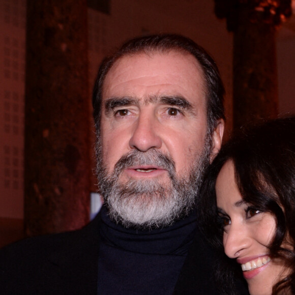 Eric Cantona et sa femme Rachida Brakni lors de la soirée de gala de la 18ème édition du "Dîner de la mode du Sidaction" au Pavillon Cambon Capucines - Potel et Chabot à Paris, France, le 23 janvier 2020. © Rachid Bellak/Bestimage