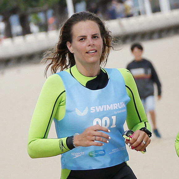 Exclusif - Laure Manaudou - La championne de natation L.Manaudou organise et lance la 1er édition de sa course, la "Swimrun" à Arcachon, France, le 23 juin 2019. Maintenant organisatrice de course avec son amie C.Gauzet, ancienne candidate de l'émission Koh-Lanta. Cette première édition de course et de nage était composée de 12 kilomètres de course dans le sable et 3 kilomètres de nage en mer. © Patrick Bernard/Bestimage 