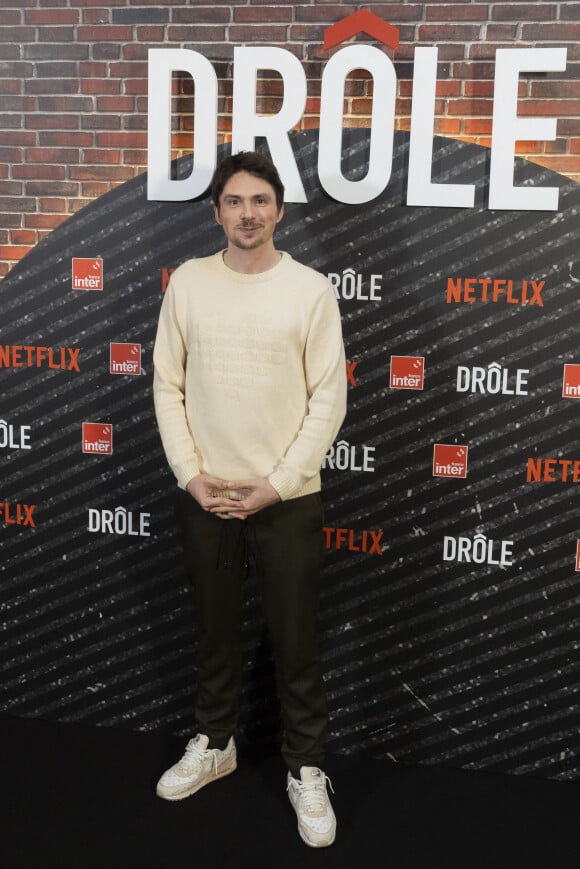 Guillermo Guiz - Avant-première de la série "Drôle" sur Netflix à la Maison de la Radio à Paris le 15 mars 2022. © Jack Tribeca / Bestimage