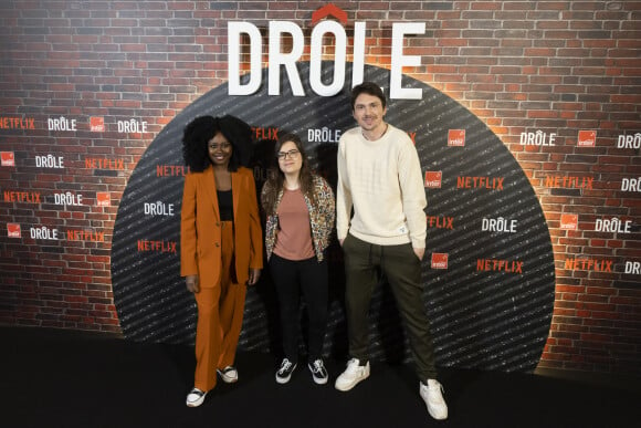 Roukiata Ouedrogo, Fanny Ruwet, Guillermo Guiz - Avant-première de la série "Drôle" sur Netflix à la Maison de la Radio à Paris le 15 mars 2022. © Jack Tribeca / Bestimage