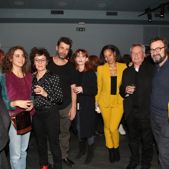 Exclusif - Lou Chauvain, Laurent Caron, Lolita Chammah, Alessandro Baricco, Christophe Lambert, les jumelles Andrea Tshibuabua et Géraldine Tshibuabua - Générale de la pièce "Smith et Wesson" d'Alessandro Baricco, au Théâtre du Rond-Point à Paris, le 9 novembre 2022. © Bertrand Rindoff / Bestimage