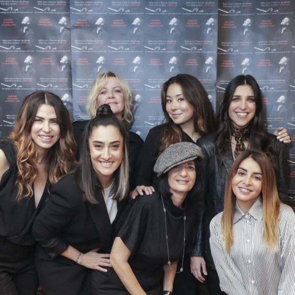Exclusif - Ginie Line, Victoria Sio, Lisbeth Guldbaek, Liloo, Sandrine Aboukrat Levi, Julia Guez, Julie Zenatti - Hommage à Daniel Lévi lors d'un gala au théâtre Mogador à Paris au profit de l'association Daniel Lévi le 7 novembre 2022.© Jack Tribeca / Bestimage