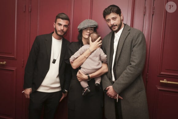 Exclusif - Sandrine Aboukrat Levi avec sa fille Nessyel, et Raphaël et Abel les premiers enfants de D.Levi - Hommage à Daniel Lévi lors d'un gala au théâtre Mogador à Paris au profit de l'association Daniel Lévi le 7 novembre 2022. © Jack Tribeca / Bestimage