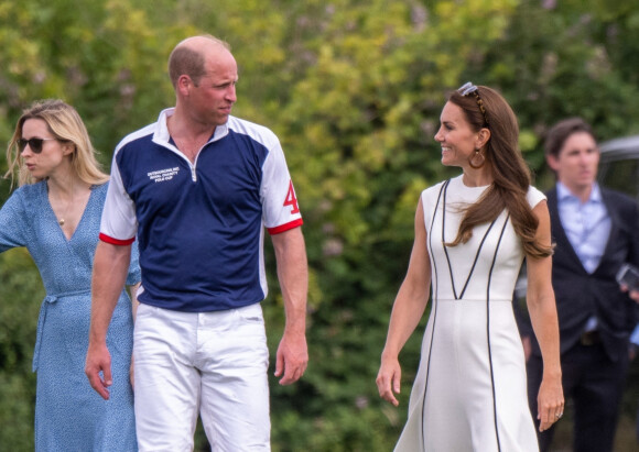 Le prince William, duc de Cambridge, et Catherine (Kate) Middleton, duchesse de Cambridge, assistent au match de polo caritatif Out-Sourcing Inc au Guards Polo Club, Smiths Lawn à Windsor le 6 juillet 2022. 