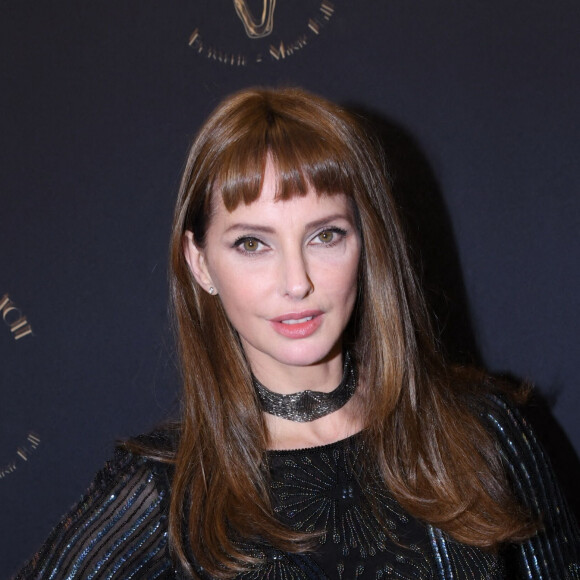 Exclusif - Frédérique Bel - Soirée du 100ème anniversaire du restaurant "Le Boeuf sur le Toit" à Paris le 15 novembre 2022. Lieu mythique du jazz à la vaste salle Art déco élégante, pour une cuisine française revisitée et de saison. © Rachid Bellak/Bestimage 