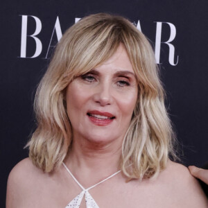 Emmanuelle Seigner - Photocall de la cérémonie "Women of the year 2022" du Harper's Bazaar au cinéma Callao à Madrid le 16 novembre 2022. © Jack Abuin/ZUMA Press Wire / Bestimage