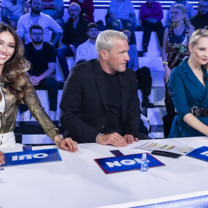 Exclusif - Delphine Wespiser, Benjamin Castaldi, Béatrice Rosen, Matthieu Delormeau, Cyril Hanouna - Enregistrement de l'émission "Touche Pas à Mon Poste (TPMP)", diffusée en direct sur C8 le 31 mars © Jack Tribeca / Bestimage