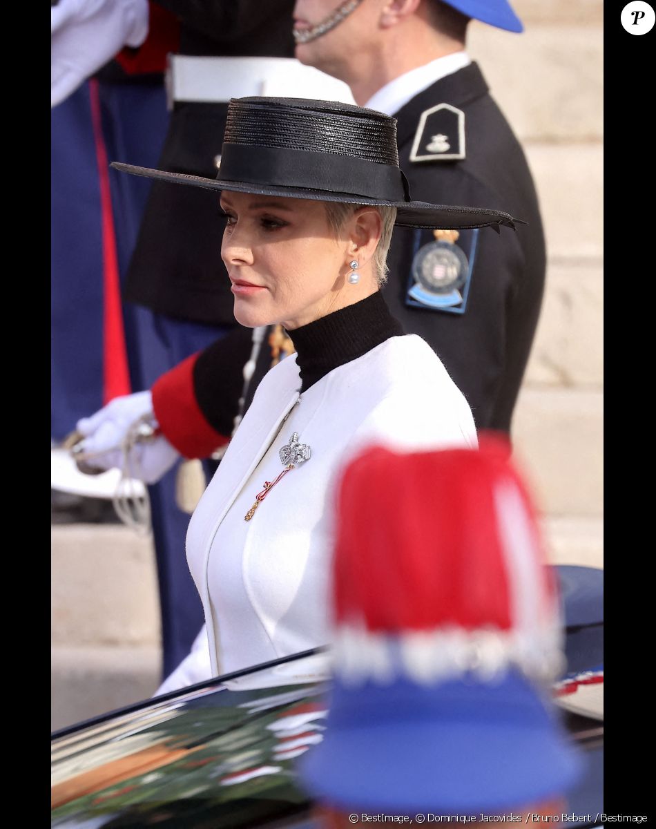 La princesse Charlene de Monaco - Arrivées à La cathédrale Notre-Dame-Immaculée de Monaco pour la messe lors de la Fête Nationale de la principauté de Monaco le 19 novembre 2022. © Dominique Jacovides / Bruno Bebert / Bestimage