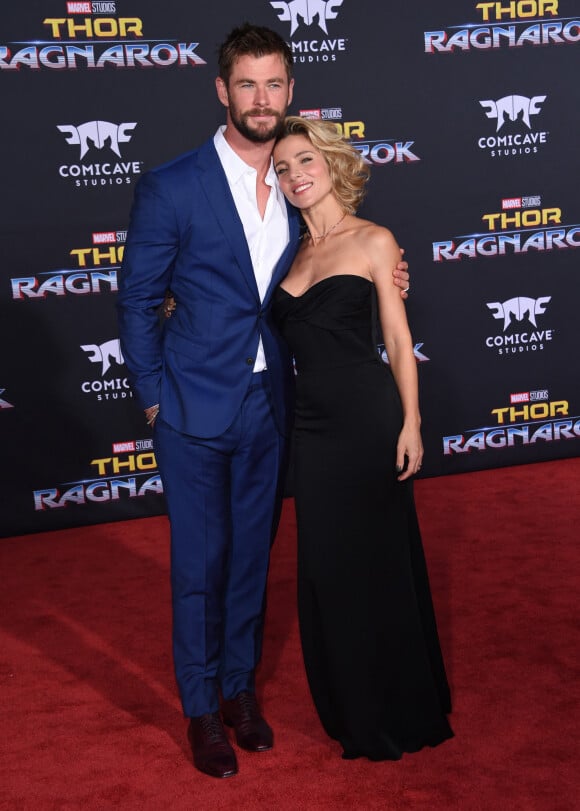 Chris Hemsworth et sa femme Elsa Pataky à la première de 'Thor: Ragnarok' à Hollywood, le 10 octobre 2017 © Chris Delmas/Bestimage 