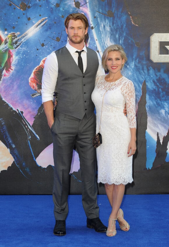 Chris Hemsworth et sa femme Elsa Pataky lors de la première du film "Les Gardiens de la Galaxie" (Guardians of the Galaxy) au cinéma The Empire, Leicester Square à Londres, le 24 juillet 2014. 