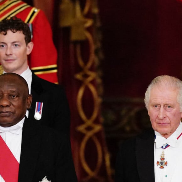 Kate Middleton, princesse de Galles, roi Charles et reine Camilla, lors du dîner officiel à Buckingham Palace à Londres en l'honneur du président sud-africain Cyril Raphimosa. Londres, 22 novembre 2022. Photo by Aaron Chown/PA Wire/ABACAPRESS.COM