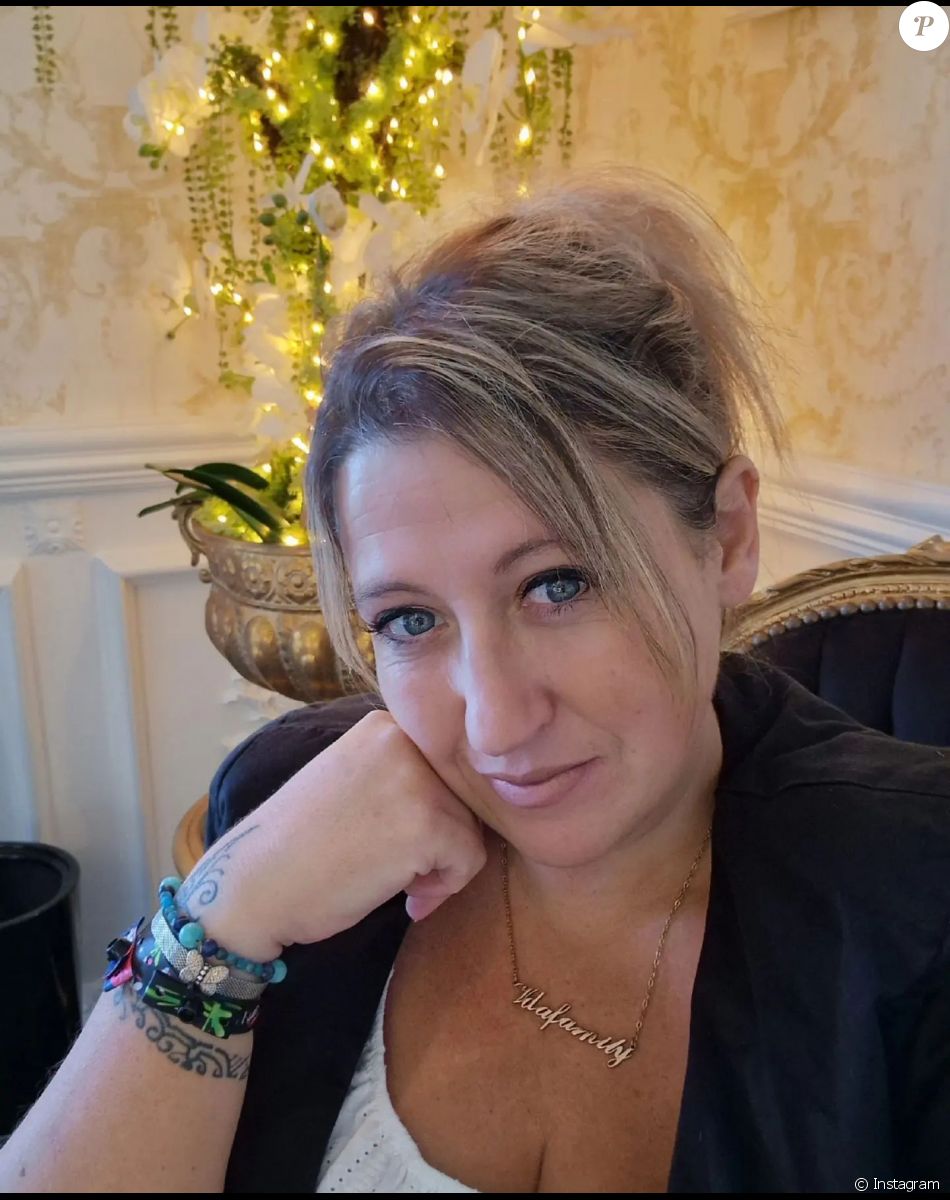 Cindy Van Der Auwera pose sur Instagram