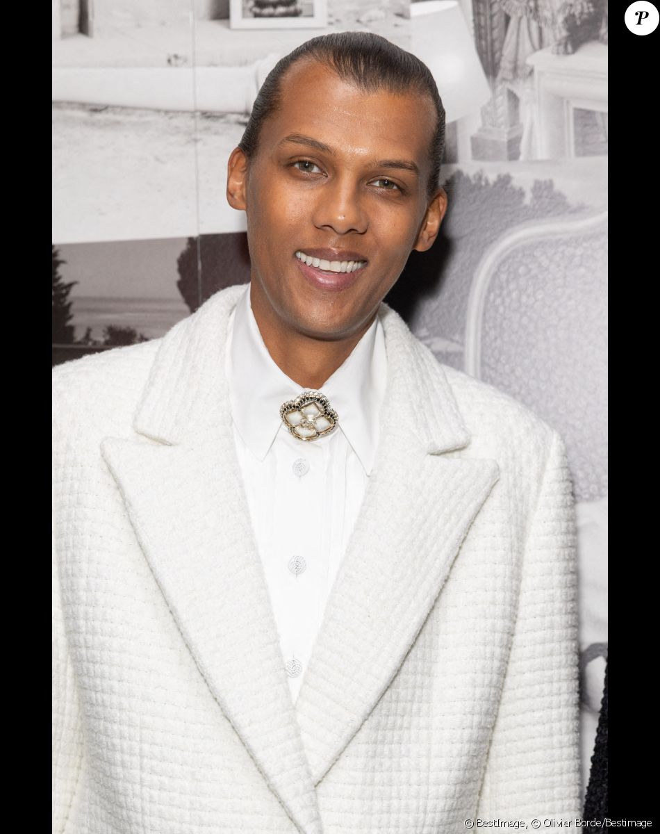 Le chanteur Stromae (Paul van Haver) - Photocall au défilé Chanel Collection Femme Prêt-à-porter Printemps/Eté 2023 lors de la Fashion Week de Paris (PFW), France, le 4 octobre 2022. © Olivier Borde/Bestimage